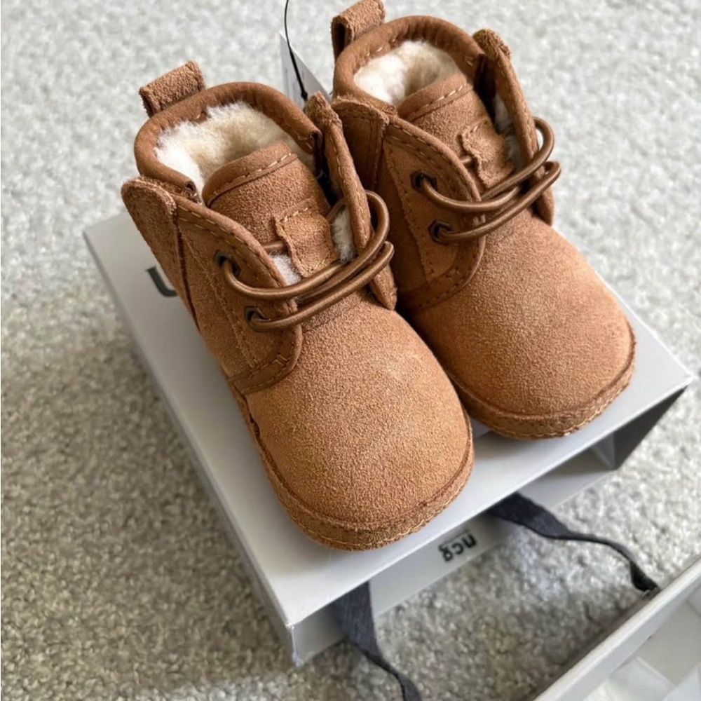 UGG Chestnut baby Shearling-Lined Boots